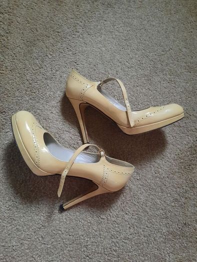 Thomas Patrick cream high heel mary janes