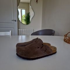 clogs