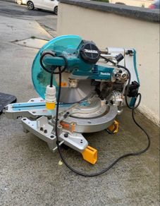 Makita LS1219L slide mitre saw with laser