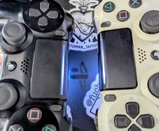 PS4 DualShock 4 controller