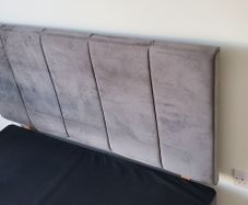 Double divan bed with 2 drawers