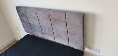 Double divan bed with 2 drawers