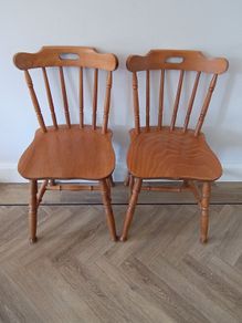 Set of 4 Solid Wood Spindle Back Kitchen Chairs - Farmhouse Style