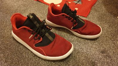 jordan red black runners shoes