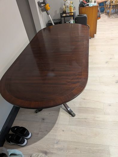 Veneer extendable Table