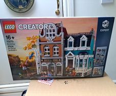 lego Creator 10270 bookshop