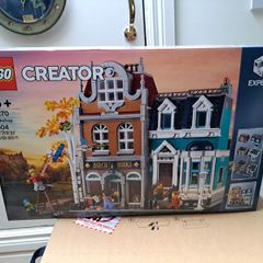 lego Creator 10270 bookshop