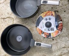 Two pans for delonghi airfryer.