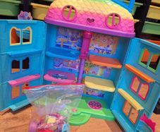 Gabbys Dollhouse