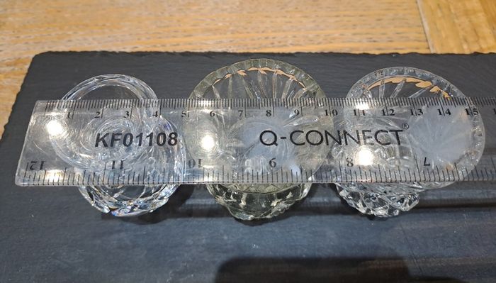 3 crystal vases small