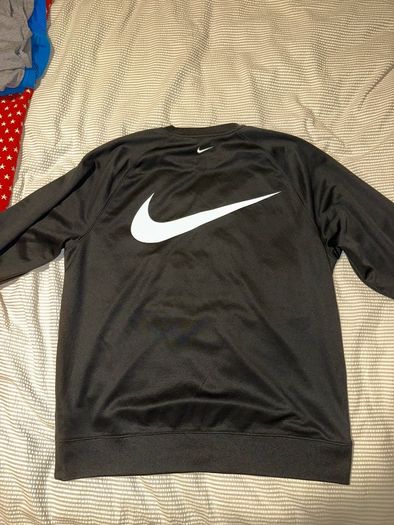 nike swoosh jumper men