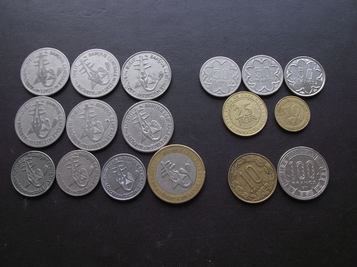 Central African States & West African States & Gabon & Cameroon. A Lot of 17 coins (1975-2020)