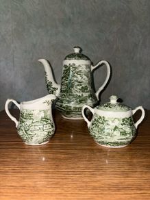 Vintage Myott White/Green set