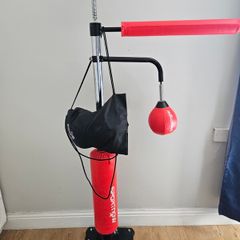 Free standing teen boxing