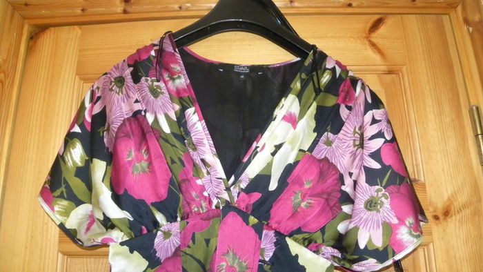 Designer  star Julian Macdonald dress
