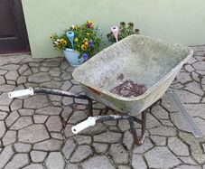 Heavy Duty Wheelbarrow . Good Used.