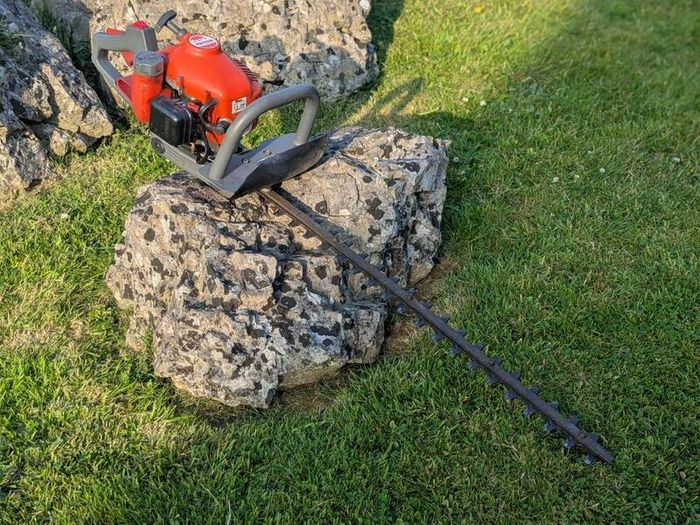 Petrol Hedge Trimmer