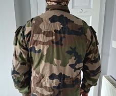 French Army Camouflage Jacket used. Great for camping, hunting, fishing, air soft
