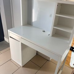 IKEA Micke desk with white board