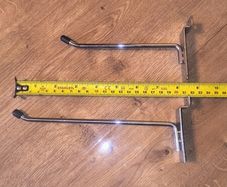 Slatwall Display Hooks & Accessories (215 Pieces)
