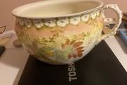 1920s chamber pot poatage available