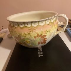 1920s chamber pot poatage available