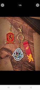 Bnwt Harry potter key chain
