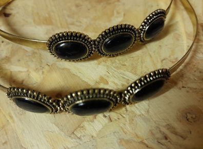 Girls hairbands x2