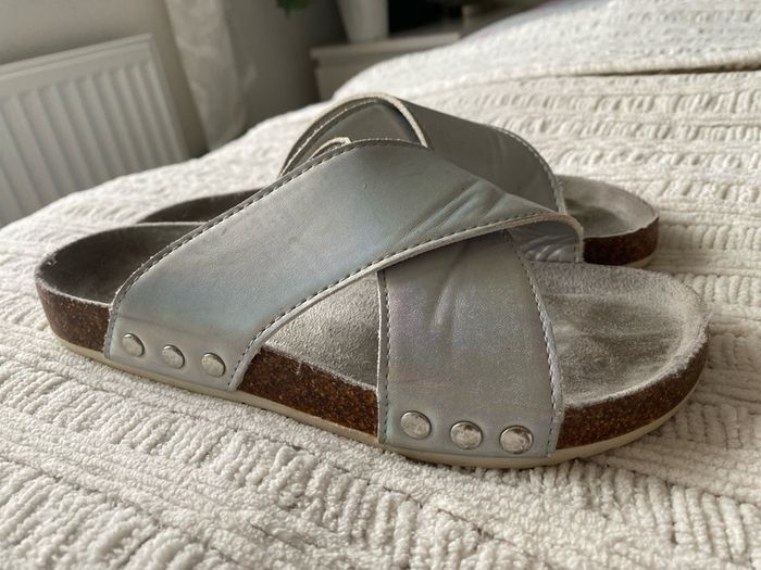 Perfect condition size UK 3