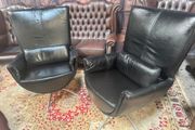 2x leather swivel