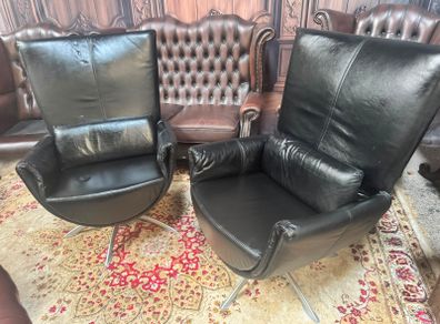 2x leather swivel