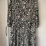 dress Bnwt primark black & white dress size 12 Bnwt v neck tiered dress Image 3