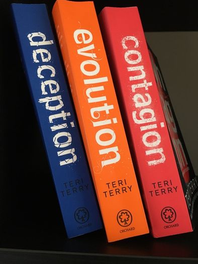 Dark Matter trilogy 3 books collection by Teri Terry