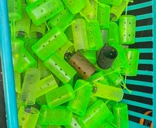 120 maggot feeders