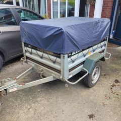 Camping trailer