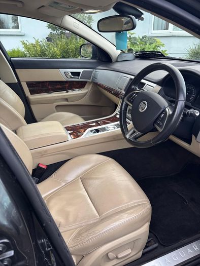 2013 Jaguar Xf