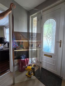 Beloya shower frame