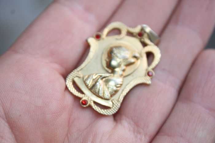 Vintage Pendant with 4 Ruby Bead  Gold Plated 40mm
