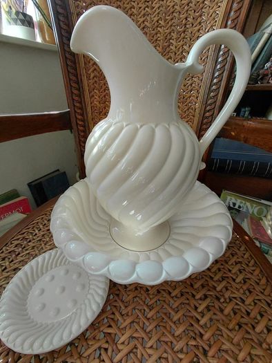 beautiful French porcelain wash bowl, pitcher & soap dish set