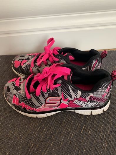 Girls Sketchers