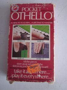 Vintage Othello Board Game by Peter Pan
