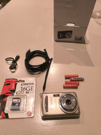 16 Megapixel Digital camera