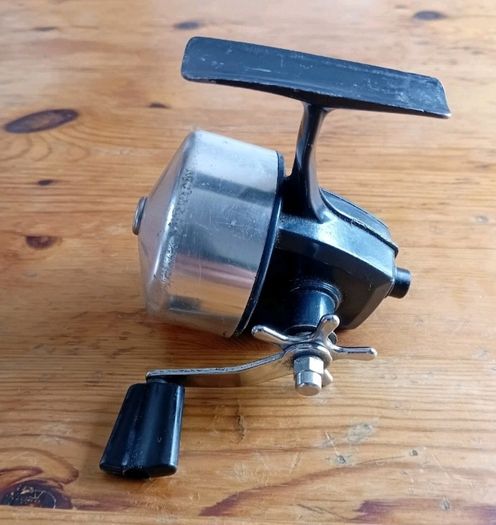 Noris Shakespeare Wonder Spin 2661 Closed Face Reel