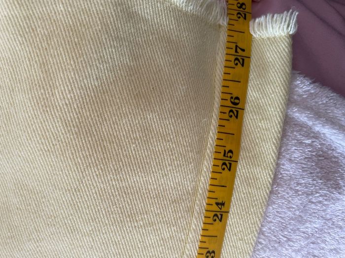 BNWT Boohoo Lemon Yellow High Rise Straight Leg Jeans Size UK 6 Raw Hem