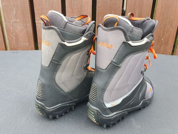 Wedze snowboard boot