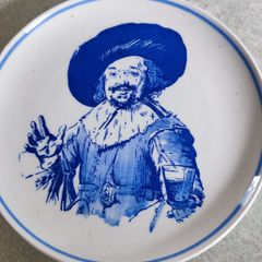 Small hinging plat from Holland.