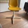 Yellow office chair Image 2