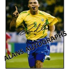 Ronaldo Autograph