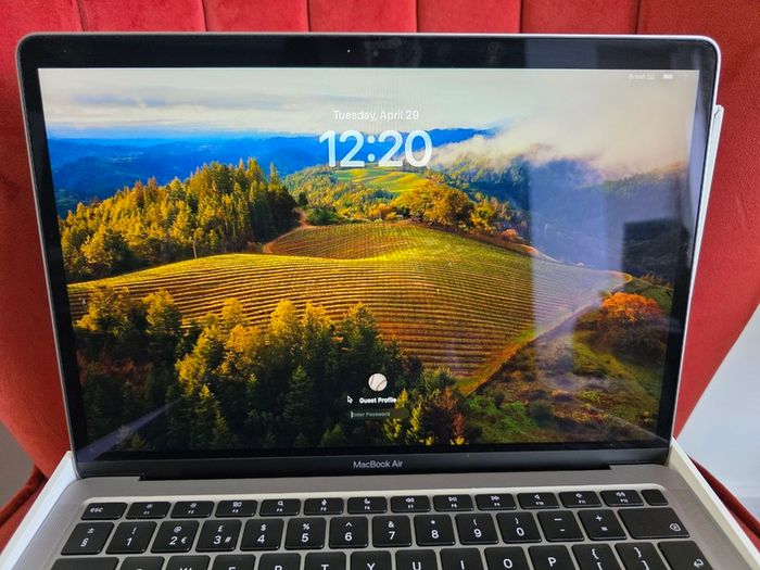 MacBook Air M1 16GB RAM, 512GB SSD - Mint Condition