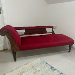 Antique Chaise Longue